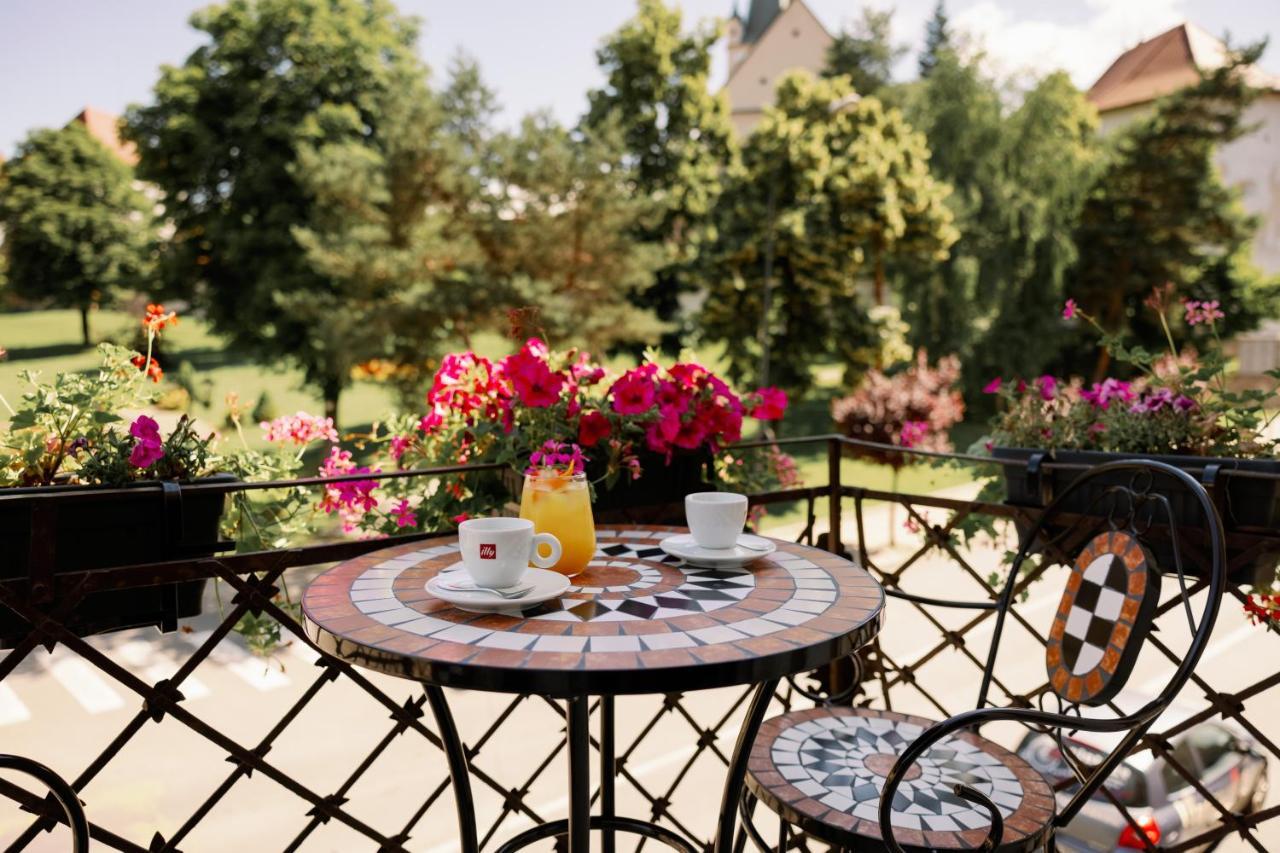 Haller Boutique Târgu-Mureş Buitenkant foto