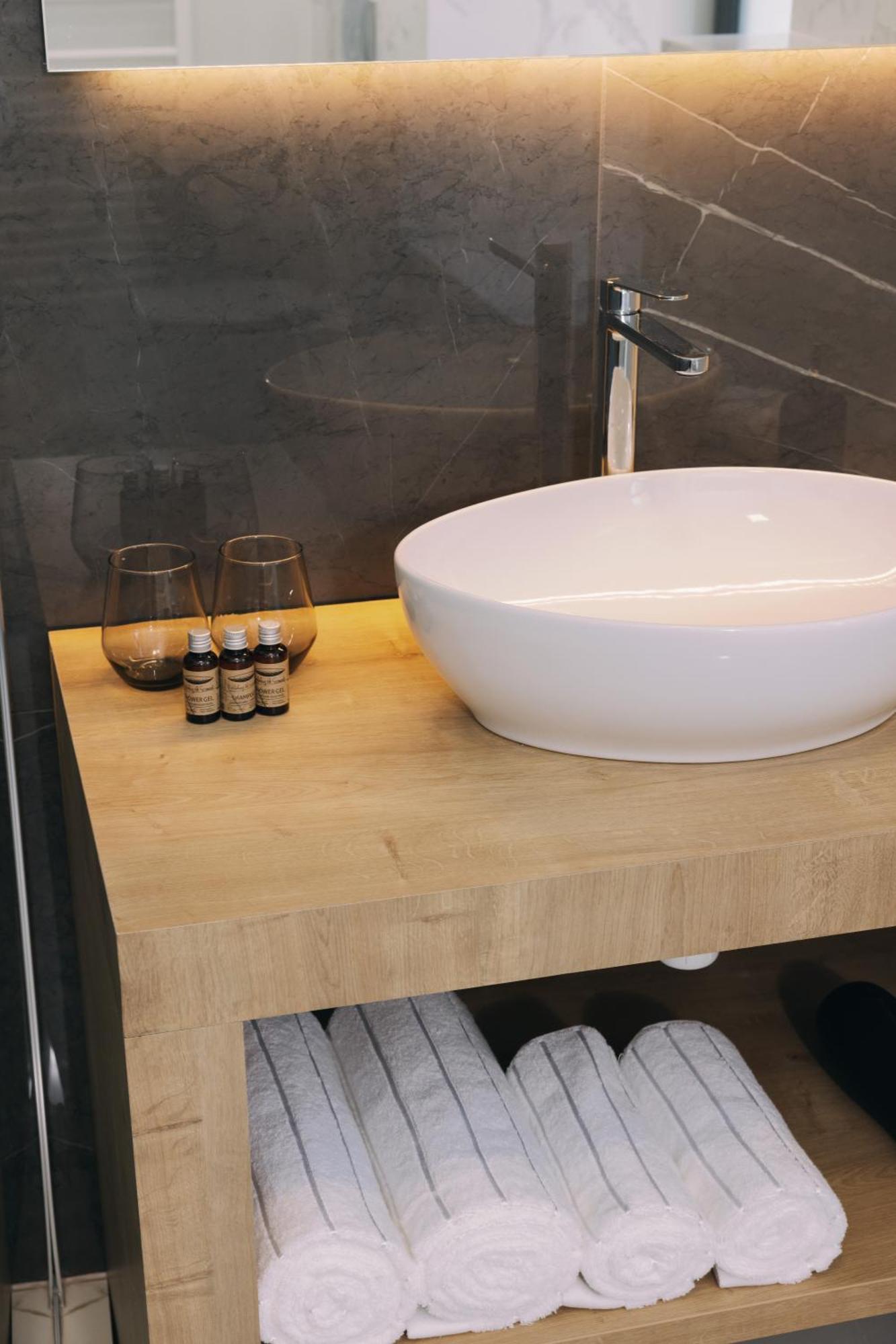 Haller Boutique Târgu-Mureş Kamer foto